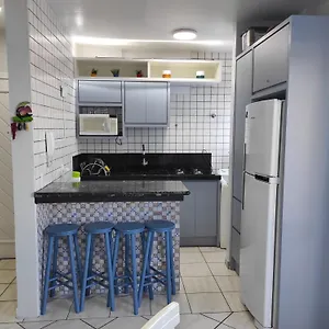 Apto 50m Praia- 4 Pessoas, Wifi, Sacada, Churrasqueira, Garagem Para Veiculos Pequenos - Residencial Roveda Bombinhas